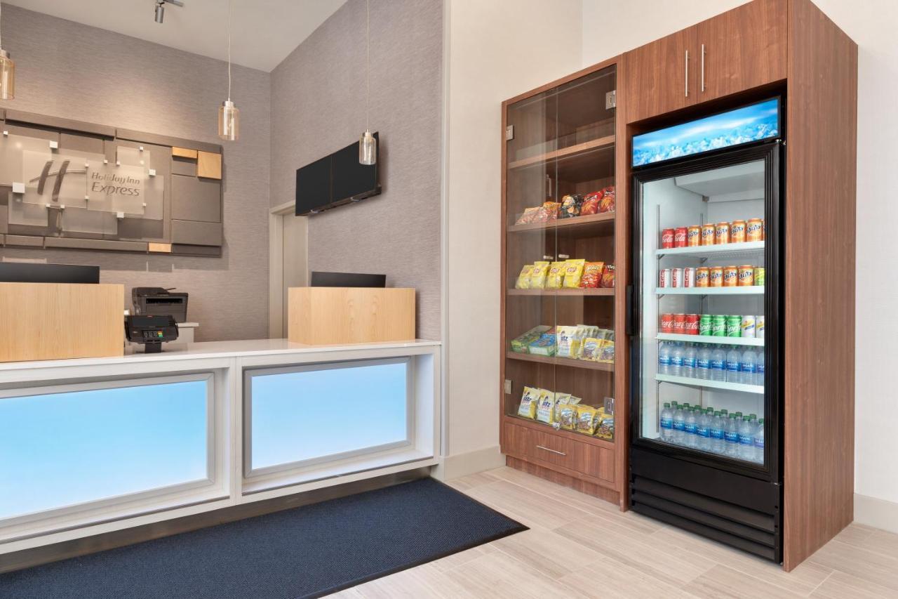 Holiday Inn Express - Jamaica - Jfk Airtrain - Nyc By Ihg New York Exterior photo