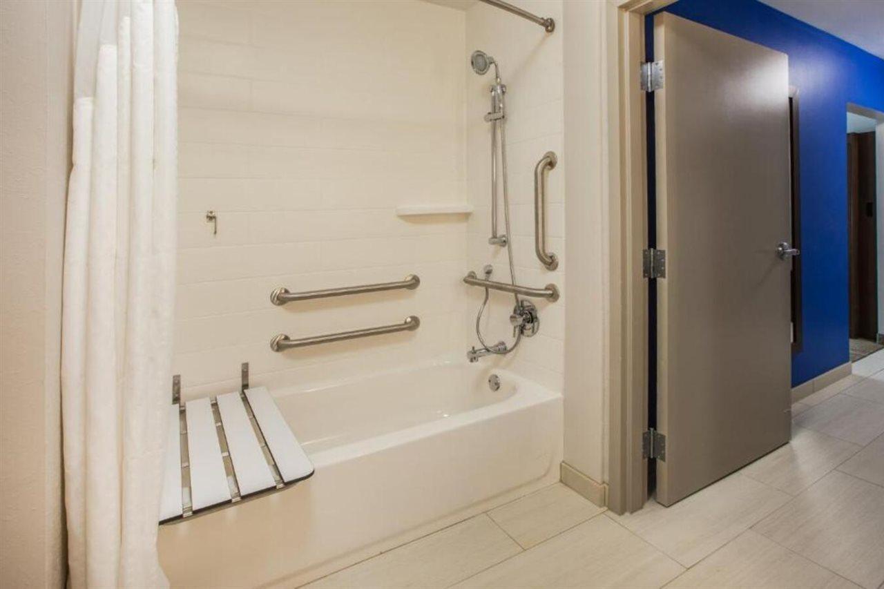 Holiday Inn Express - Jamaica - Jfk Airtrain - Nyc By Ihg New York Exterior photo